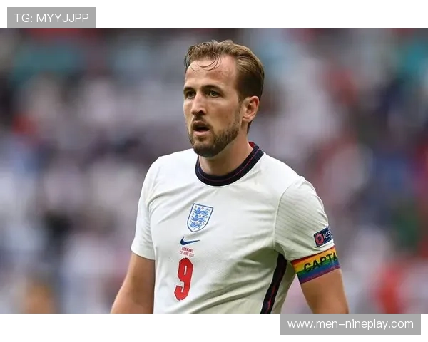 足坛风云再起 揭秘那些球星背后的隐秘情感与争议内幕